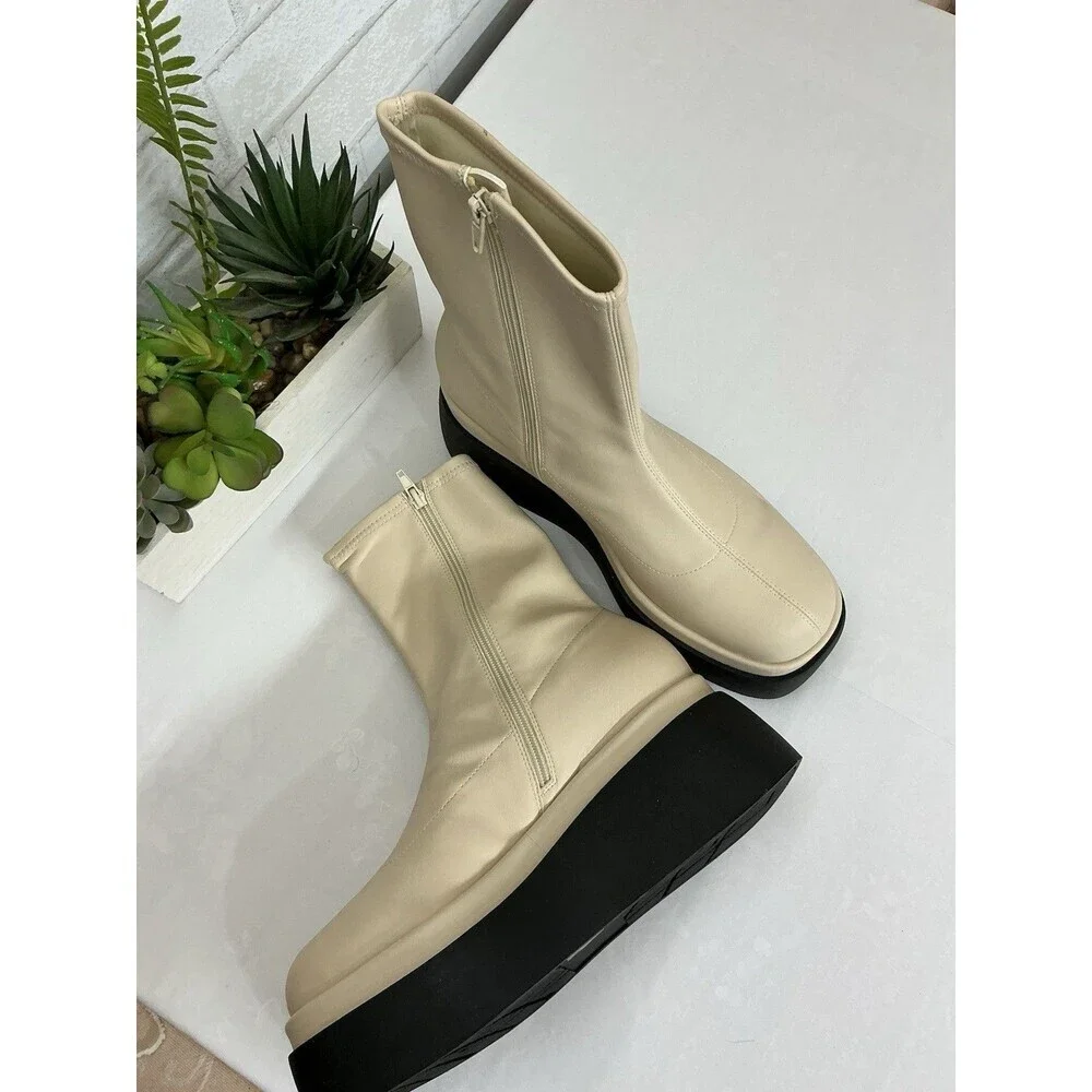 call it spring Women's  boots  Size 11 In New Condition With Out Box